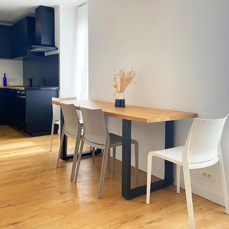 Charmant Appartement Renove Au Coeur De Concarneau Exteriör bild