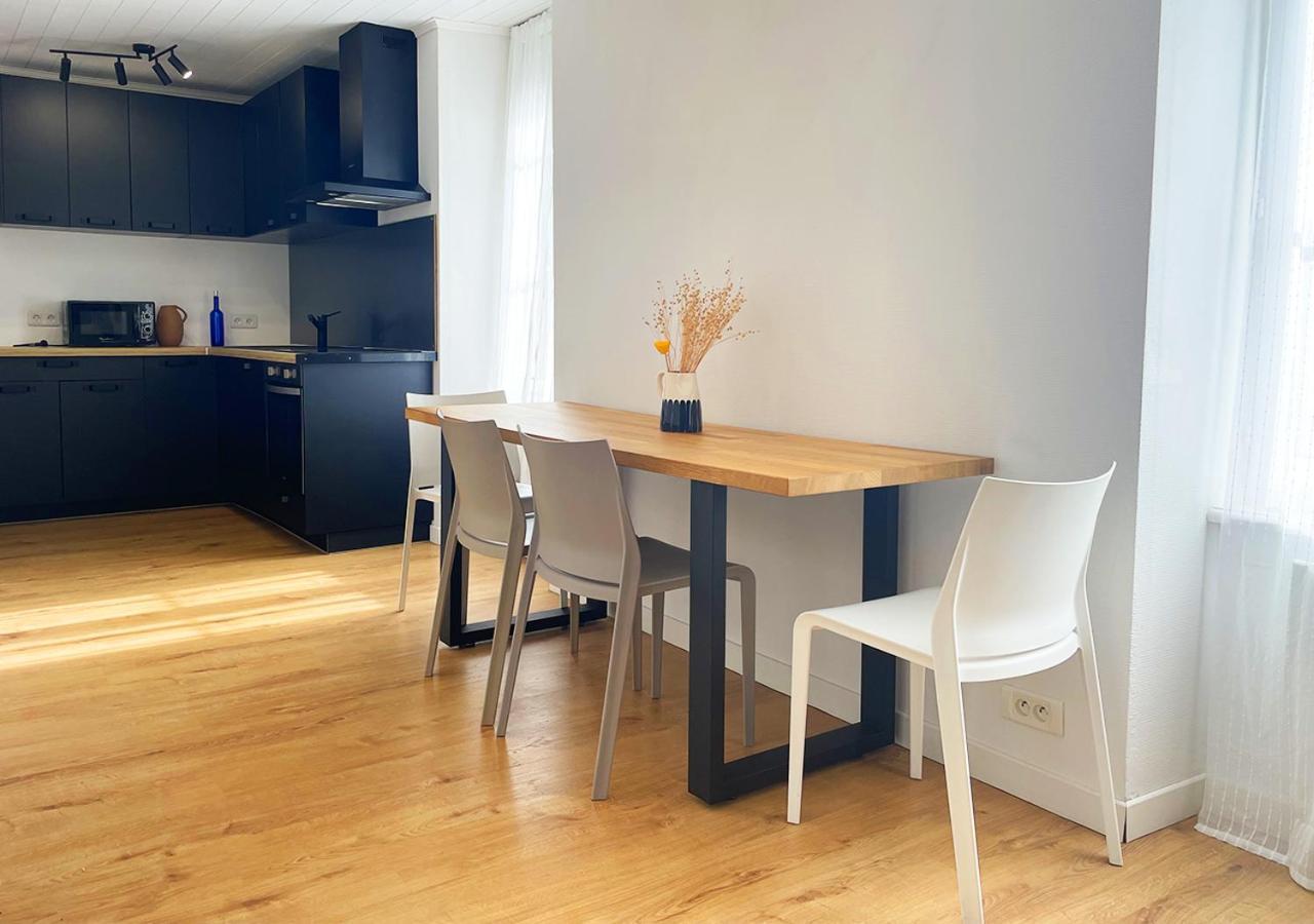 Charmant Appartement Renove Au Coeur De Concarneau Exteriör bild