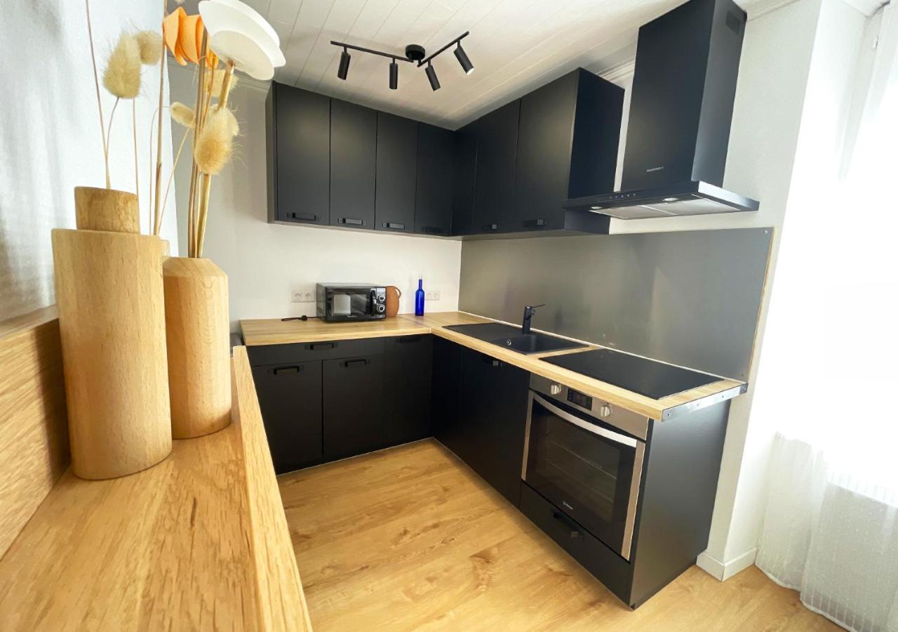 Charmant Appartement Renove Au Coeur De Concarneau Exteriör bild